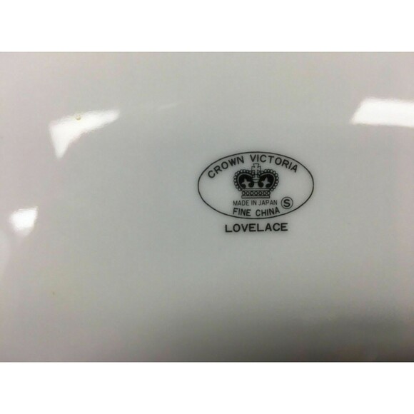 Crown Victoria Fine China Lovelace White Dinner Plates Made in Japan Lot of 2 - Picture 12 of 12